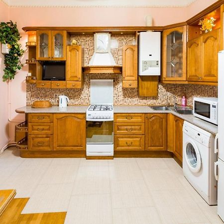 Do Lvova Central Apartments Dış mekan fotoğraf