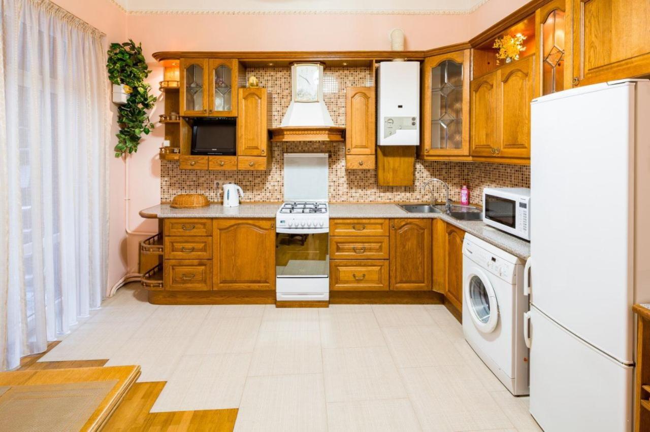 Do Lvova Central Apartments Dış mekan fotoğraf